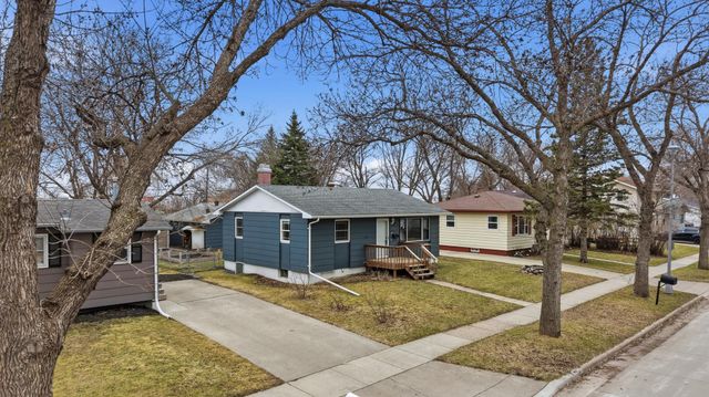 825 26th Street N, Fargo, ND 58102