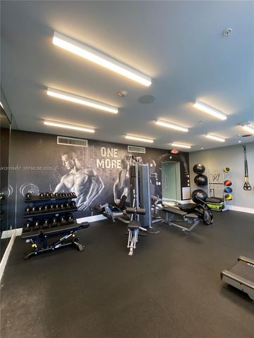10241 NW 71st Ter, Doral, FL 33178