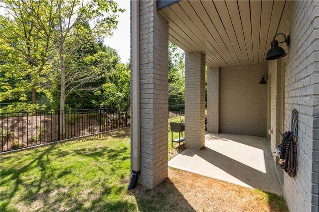 35 McEvoy Lane, Decatur, GA 30030