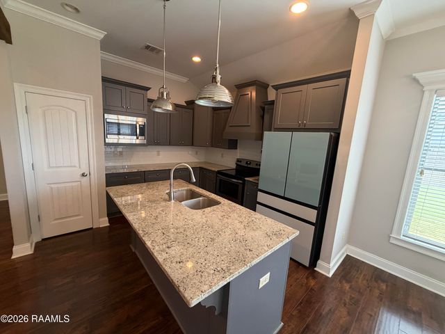 111 Sleepy Brook Road, Lafayette, LA 70508