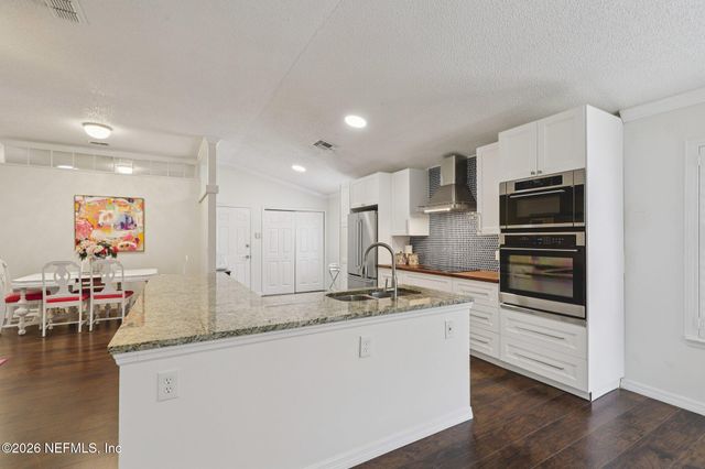 1301 PORTSIDE Drive, Fleming Island, FL 32003