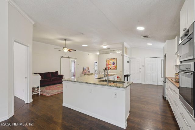 1301 PORTSIDE Drive, Fleming Island, FL 32003