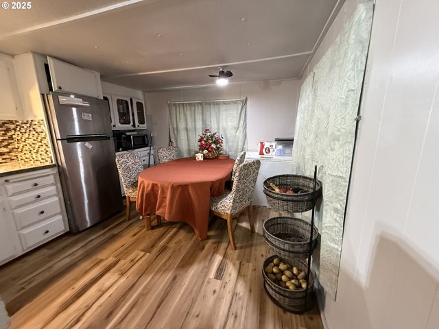 67624 SPINREEL Rd 44, North Bend, OR 97459