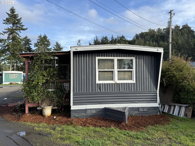 67624 SPINREEL Rd 44, North Bend, OR 97459