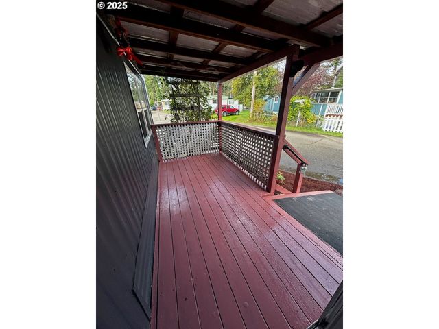 67624 SPINREEL Rd 44, North Bend, OR 97459