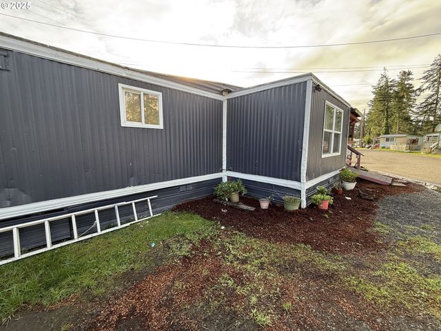 67624 SPINREEL Rd 44, North Bend, OR 97459