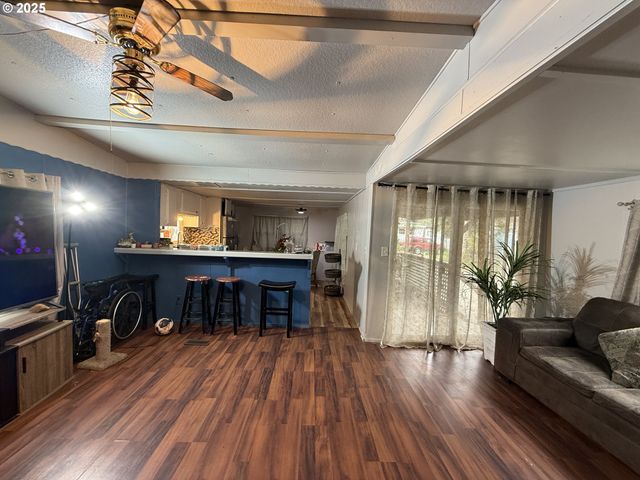 67624 SPINREEL Rd 44, North Bend, OR 97459