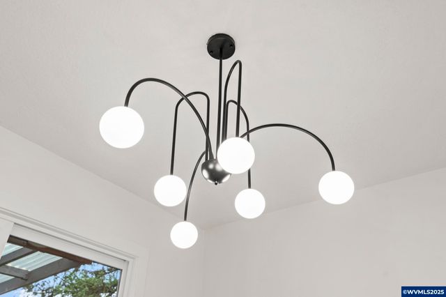 15133 SE Woodward St, Portland, OR 97236