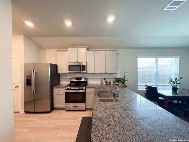 13119 Rosemary Cove, St Hedwig, TX 78152