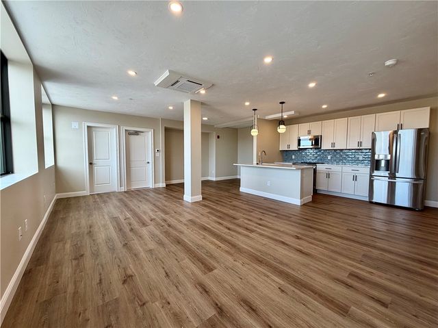 754 Eddy Street 3B, Providence, RI 02903