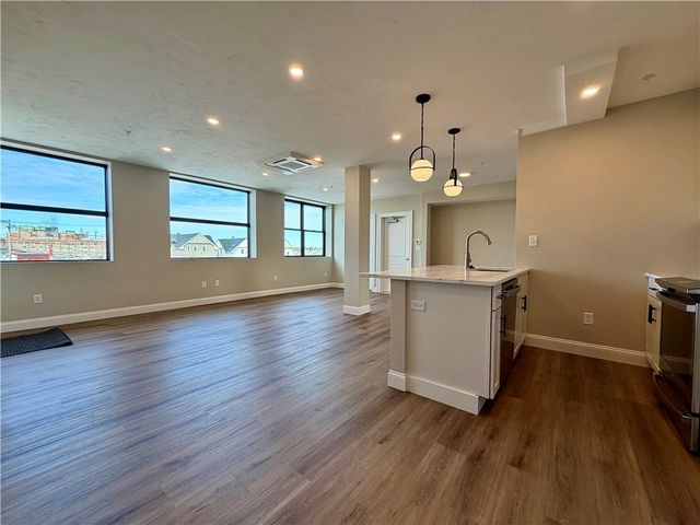 754 Eddy Street 3B, Providence, RI 02903