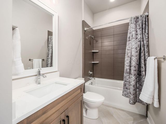 7026 Claymore Drive, Dublin, OH 43017