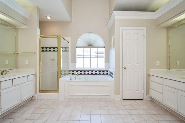 1502 Emerald Springs Court, Houston, TX 77094