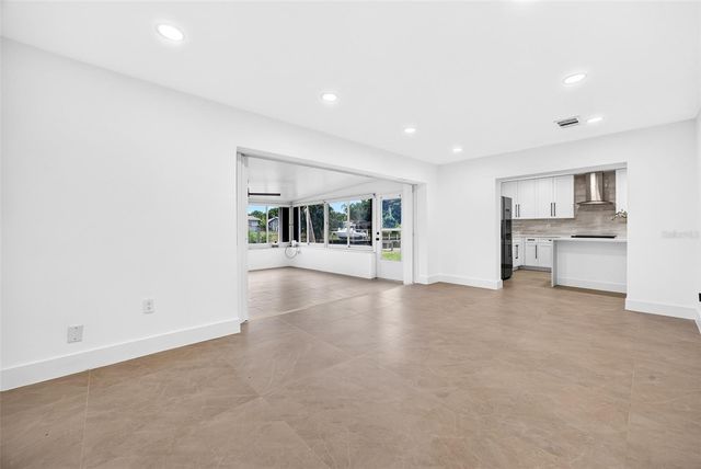 27385 VOYAGEUR DRIVE, Punta Gorda, FL 33983