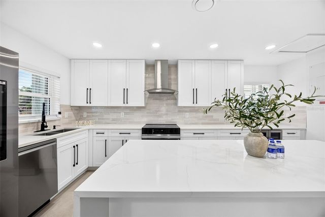 27385 VOYAGEUR DRIVE, Punta Gorda, FL 33983