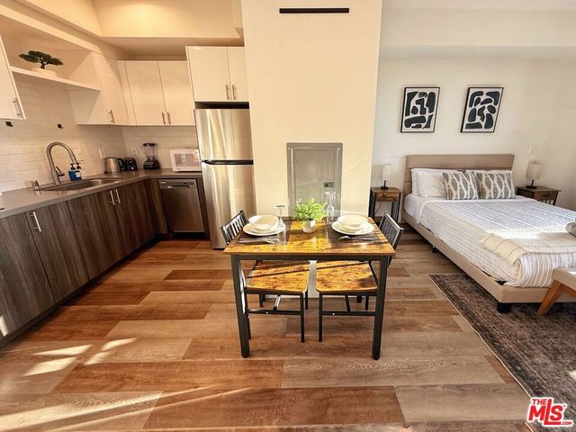 723 S St Andrews Place 504, Los Angeles, CA 90005