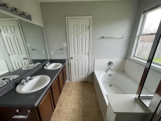 11816 Gaelic DR, Austin, TX 78754