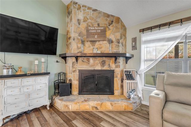 281 GALBRAITH AVENUE, Oak Hill, FL 32759