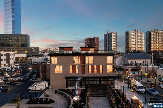 223 Main Street 1, Fort Lee, NJ 07024