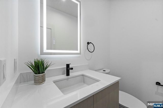 223 Main Street 1, Fort Lee, NJ 07024