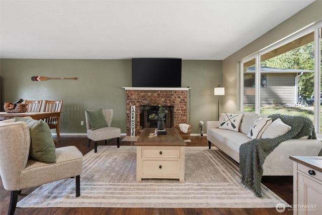 14320 Englewood Dr NW Drive NW, Gig Harbor, WA 98329