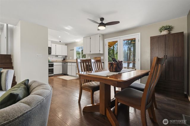 14320 Englewood Dr NW Drive NW, Gig Harbor, WA 98329