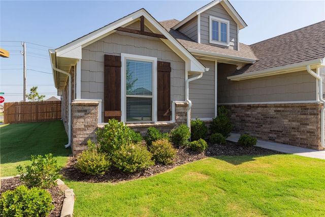 9108 NW 121st Terrace, Yukon, OK 73099