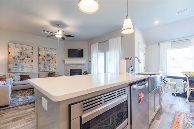 9108 NW 121st Terrace, Yukon, OK 73099