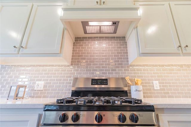9108 NW 121st Terrace, Yukon, OK 73099