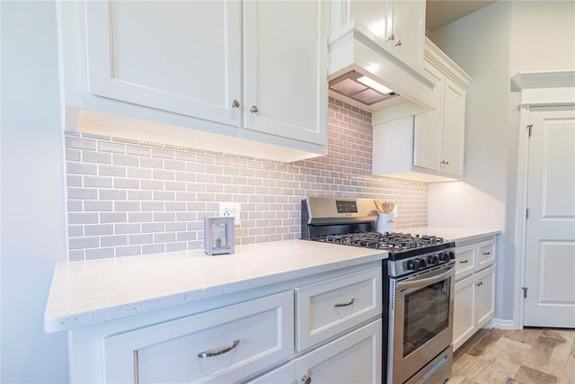 9108 NW 121st Terrace, Yukon, OK 73099