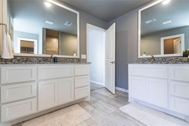 9108 NW 121st Terrace, Yukon, OK 73099
