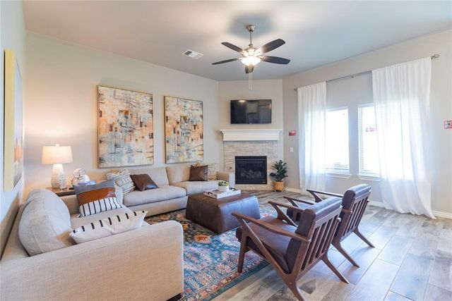 9108 NW 121st Terrace, Yukon, OK 73099
