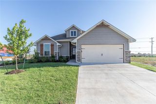 9108 NW 121st Terrace, Yukon, OK 73099