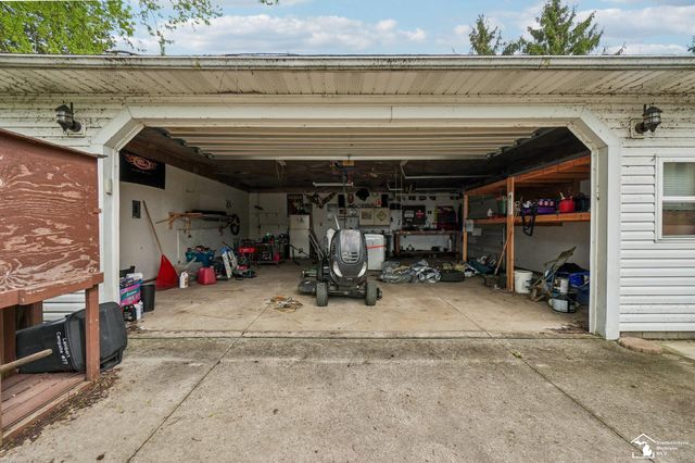 13752 Laplaisance Road, Monroe Twp, MI 48161