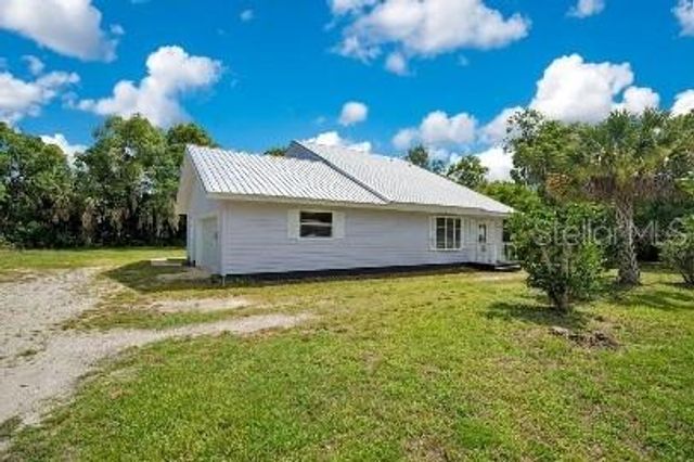 110 W WASHINGTON AVENUE, Deland, FL 32720