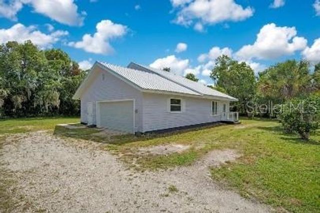 110 W WASHINGTON AVENUE, Deland, FL 32720