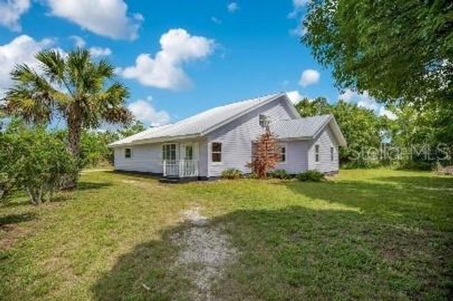 110 W WASHINGTON AVENUE, Deland, FL 32720