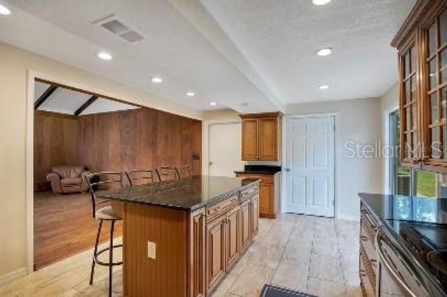 110 W WASHINGTON AVENUE, Deland, FL 32720