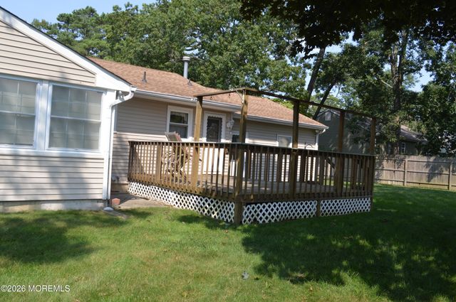 1327 Leguene Avenue, Forked River, NJ 08731