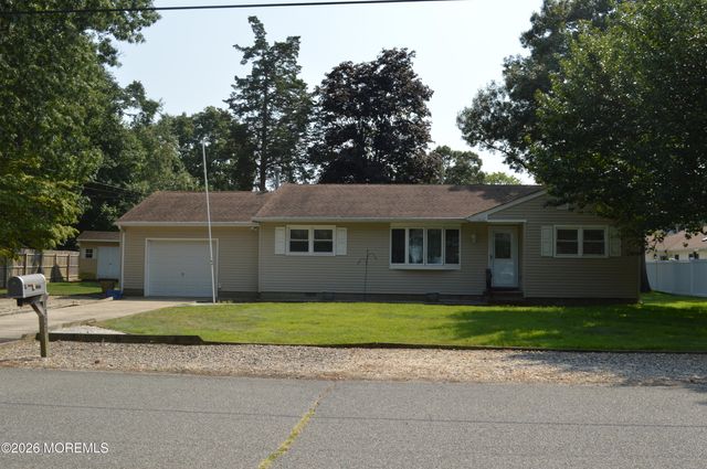 1327 Leguene Avenue, Forked River, NJ 08731