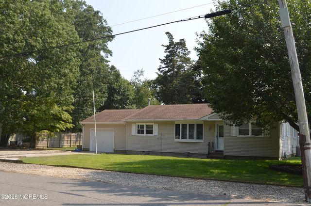 1327 Leguene Avenue, Forked River, NJ 08731