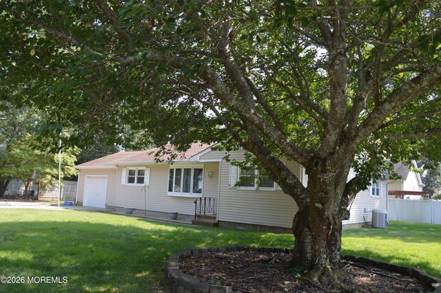 1327 Leguene Avenue, Forked River, NJ 08731