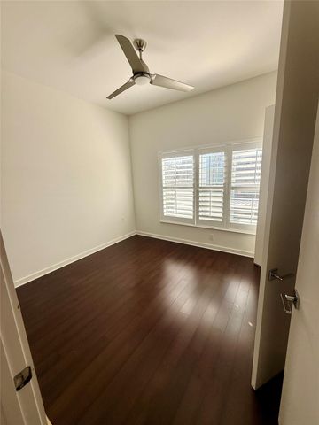 207 W Johanna ST 208, Austin, TX 78704