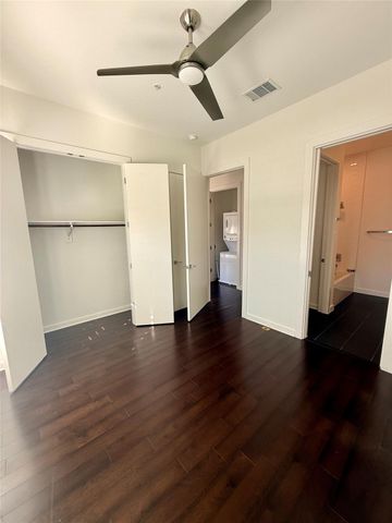 207 W Johanna ST 208, Austin, TX 78704