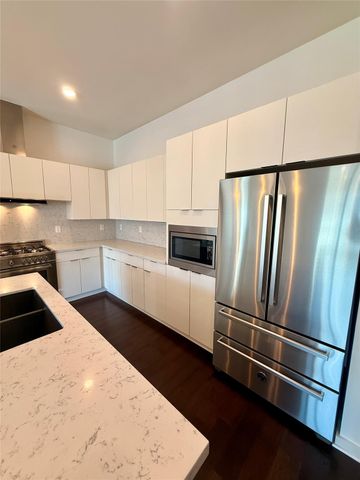 207 W Johanna ST 208, Austin, TX 78704