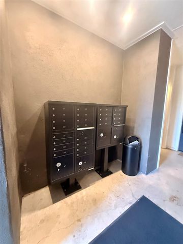 207 W Johanna ST 208, Austin, TX 78704