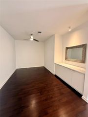 207 W Johanna ST 208, Austin, TX 78704