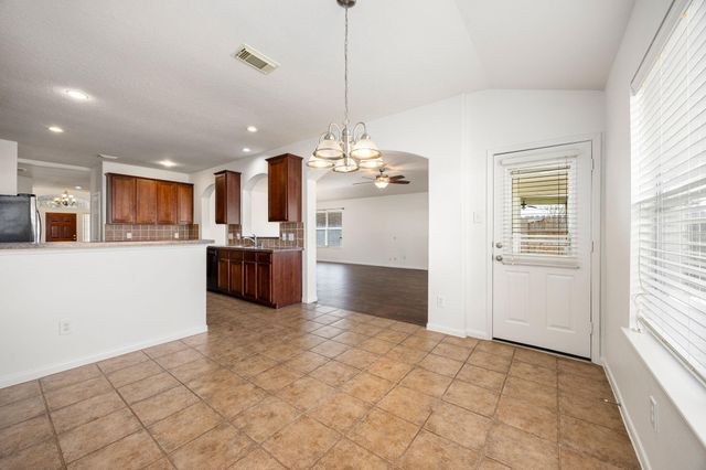 3012 Kings Isle Lane, Dickinson, TX 77539