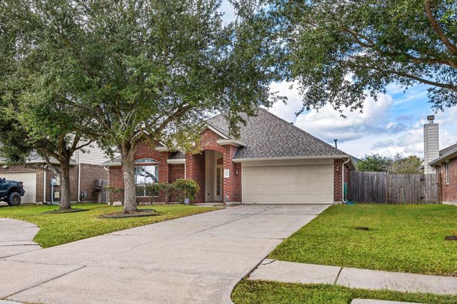 3012 Kings Isle Lane, Dickinson, TX 77539