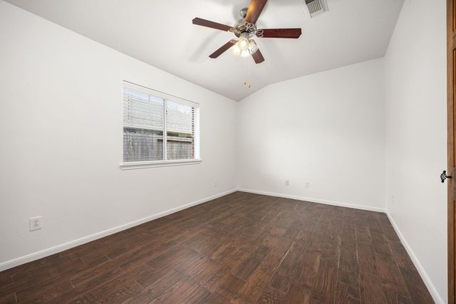 3012 Kings Isle Lane, Dickinson, TX 77539